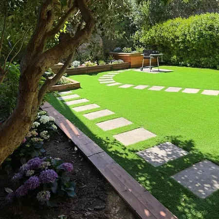 Apartment With Garden And Terrace