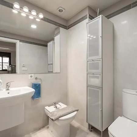 With Garden And Terrace Apartment *