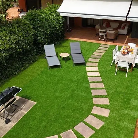 Apartment With Garden And Terrace *