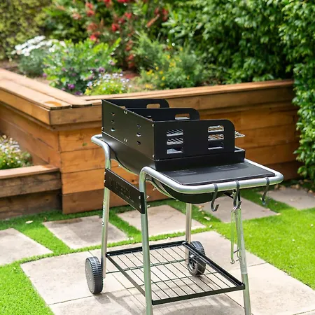 With Garden And Terrace Apartment